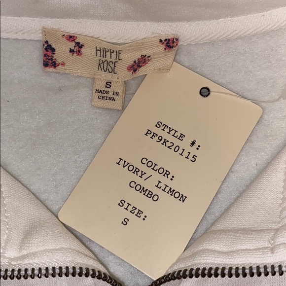 HPPIE ROSE WOMEN'S 1/4 ZIP SWEATSHIRT SIZE SMALL - Picture 4 of 5